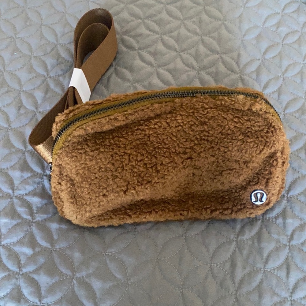 Brand new lululemon fleece belt bag